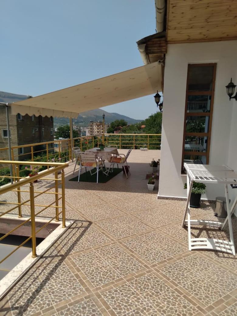 Sara Guesthouse بيرات المظهر الخارجي الصورة