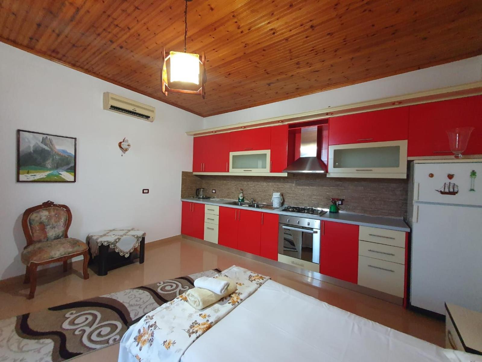 Sara Guesthouse بيرات المظهر الخارجي الصورة