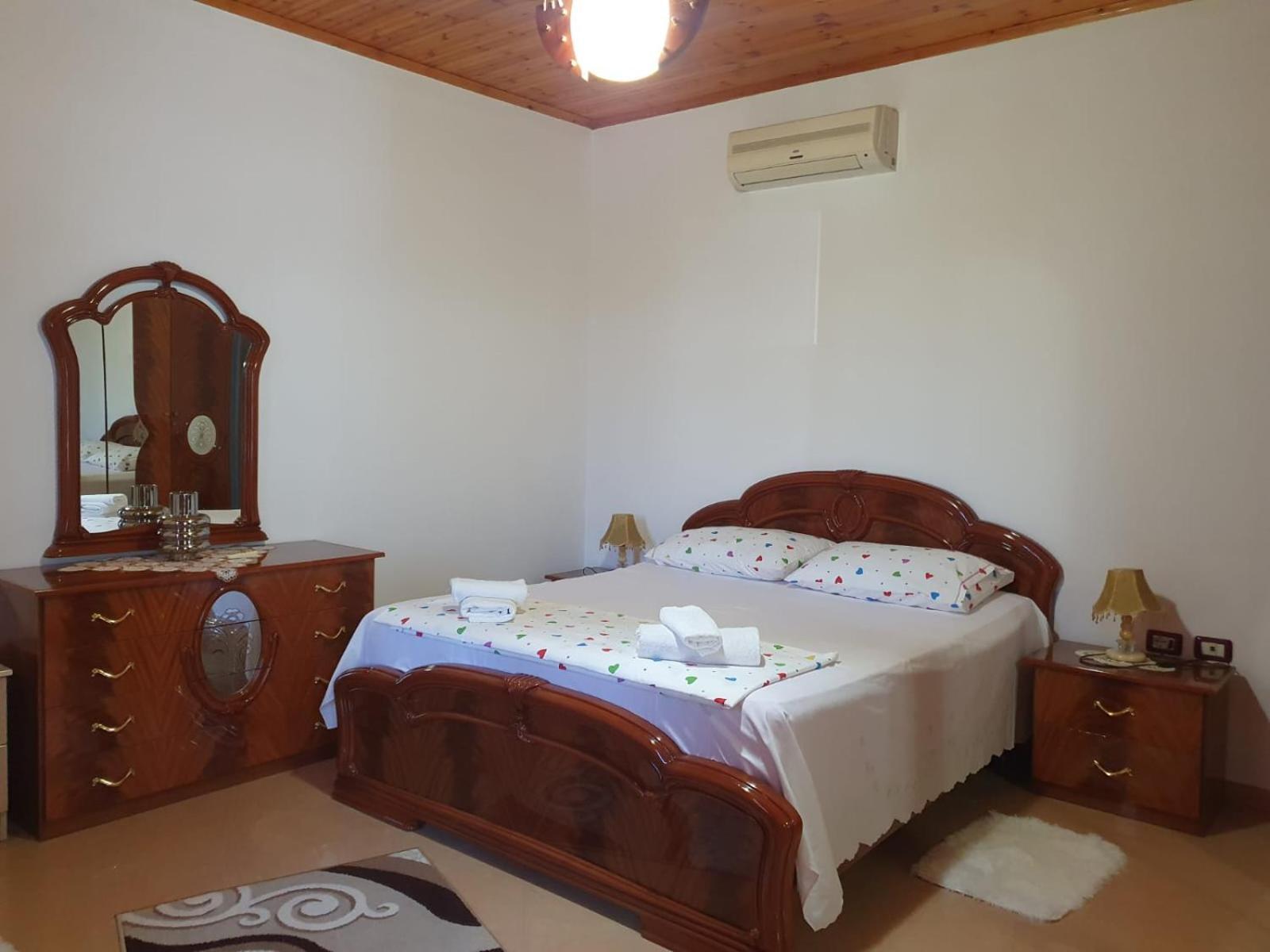 Sara Guesthouse بيرات المظهر الخارجي الصورة