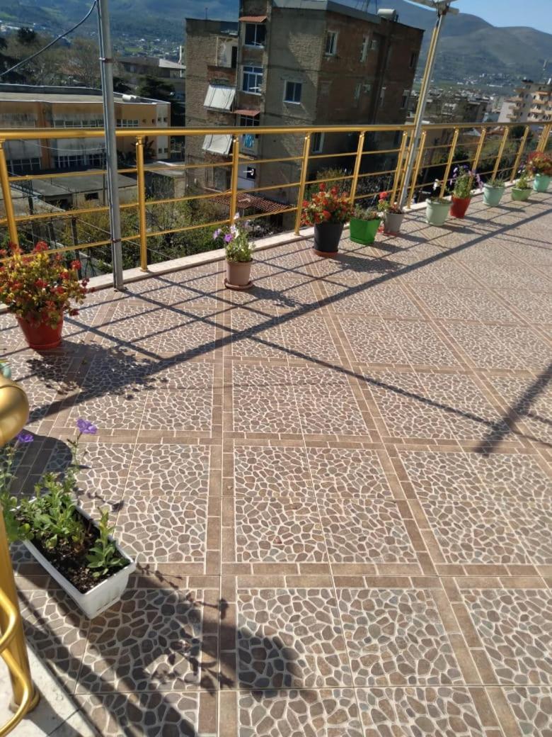 Sara Guesthouse بيرات المظهر الخارجي الصورة