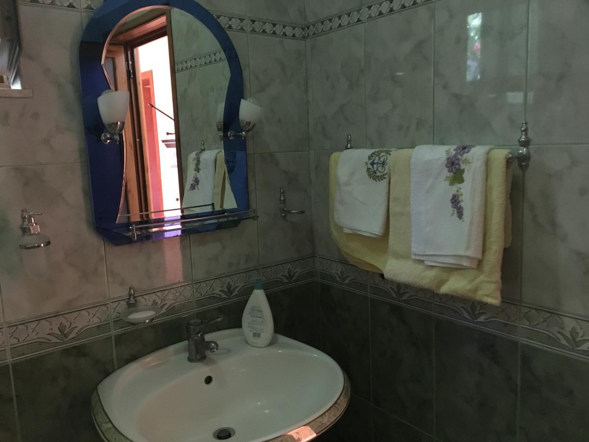 Sara Guesthouse بيرات المظهر الخارجي الصورة
